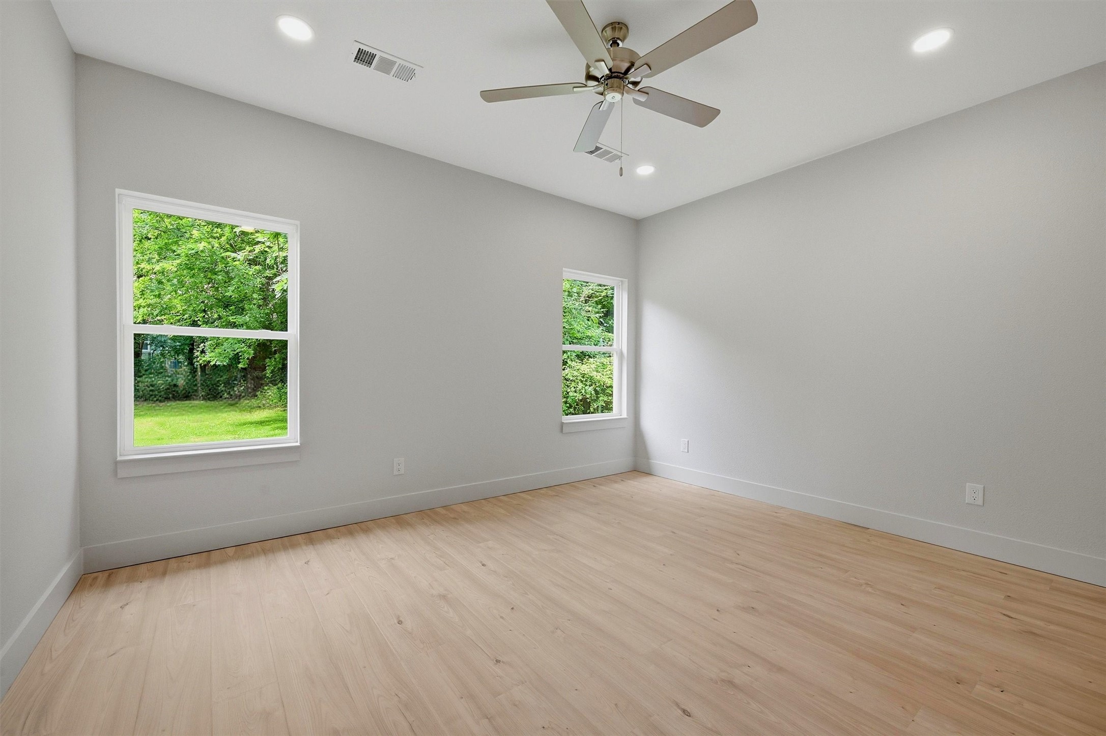 110 W Hull Street Denison TX 75021