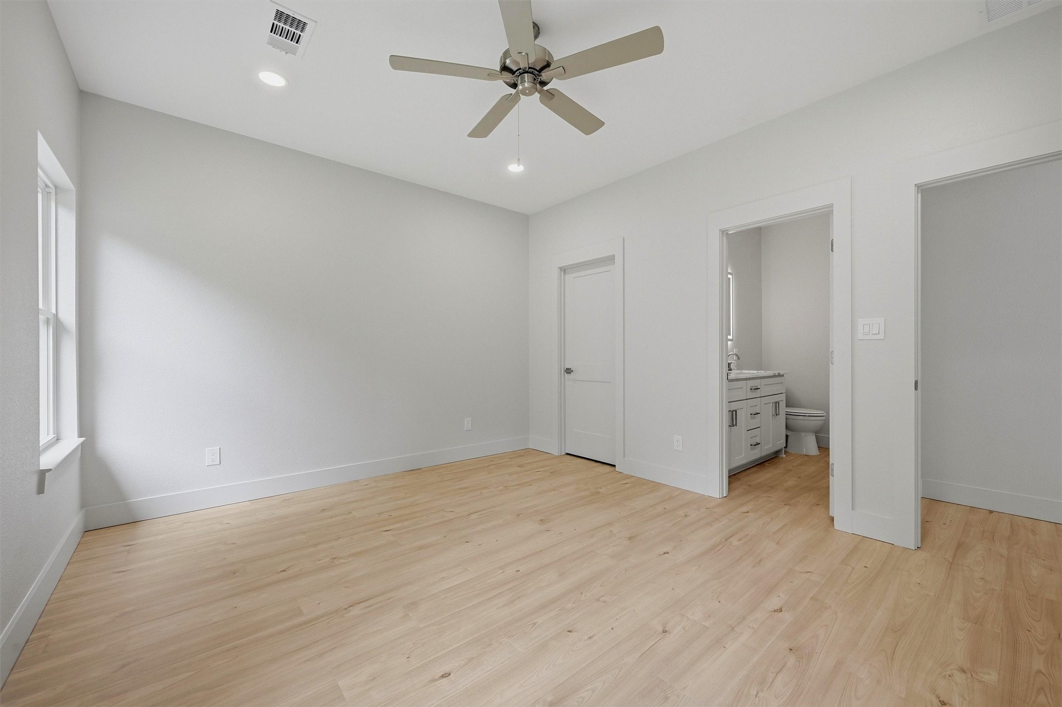 110 W Hull Street Denison TX 75021