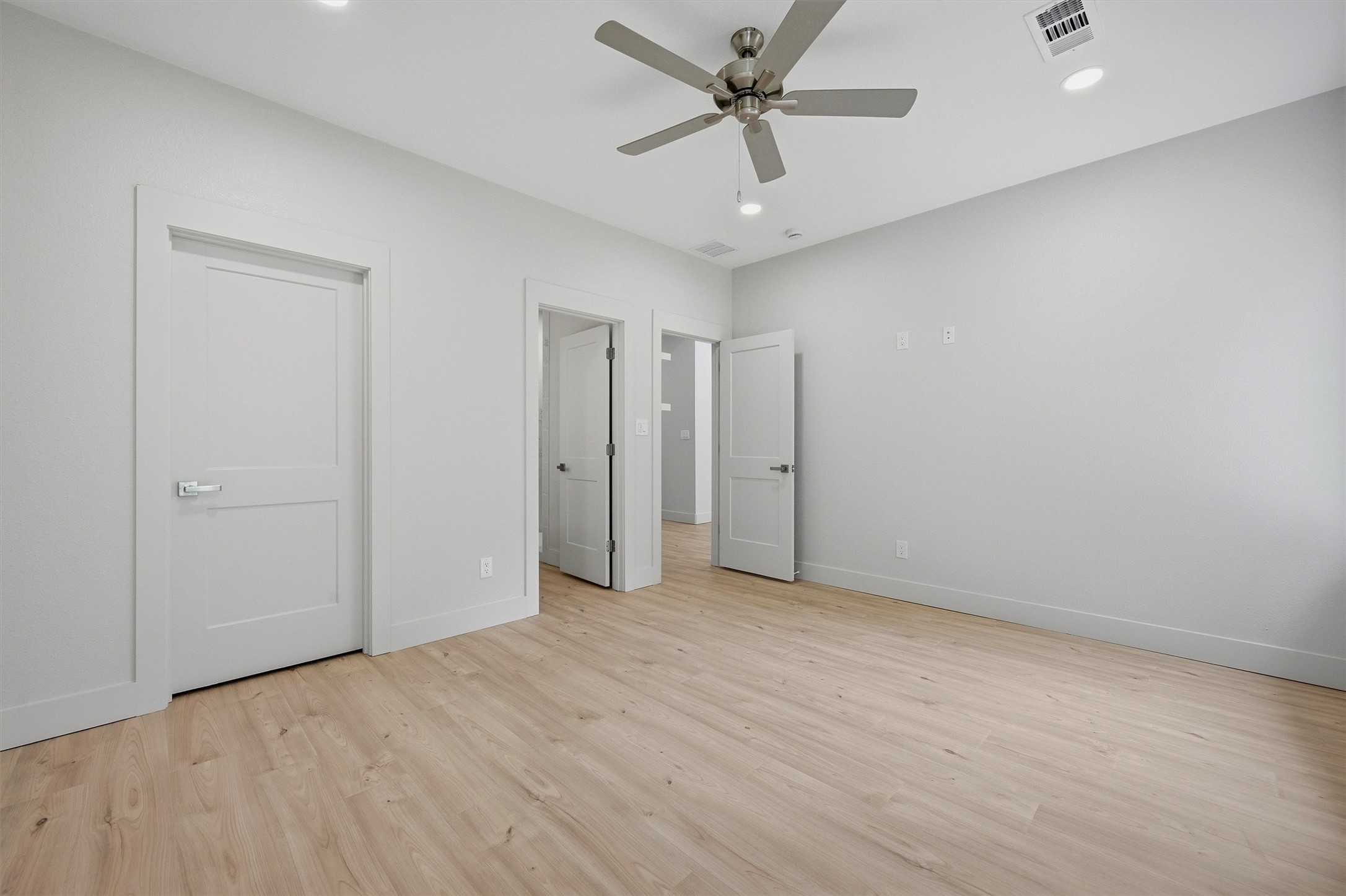 110 W Hull Street Denison TX 75021