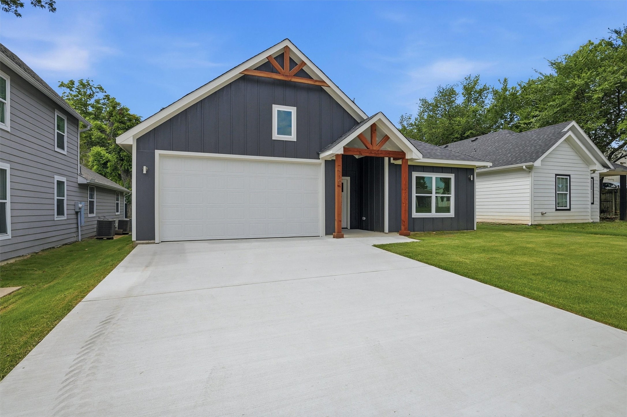 110 W Hull Street Denison TX 75021