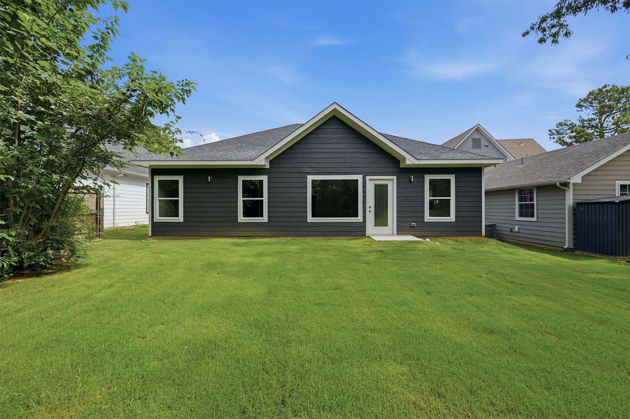 110 W Hull Street Denison TX 75021