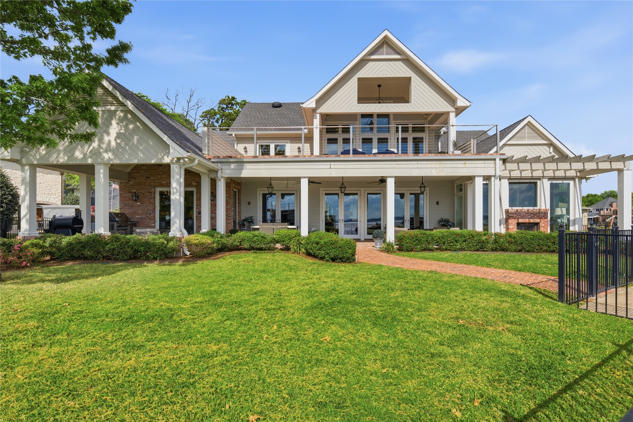 121 Saint Annes Mabank TX 75156