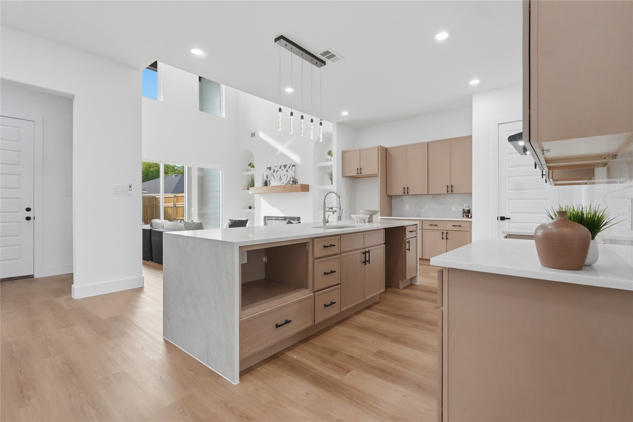 7817 Red Spring Road Dallas TX 75241