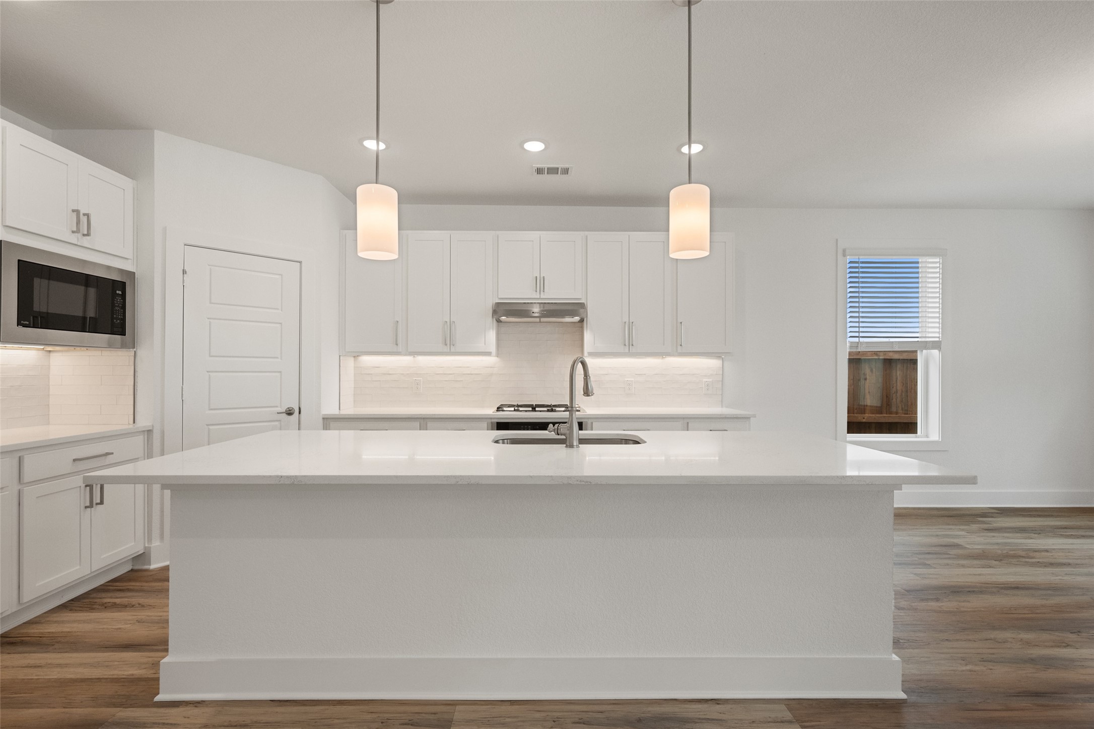 3510 Randall Terrace Grand Prairie TX 76065