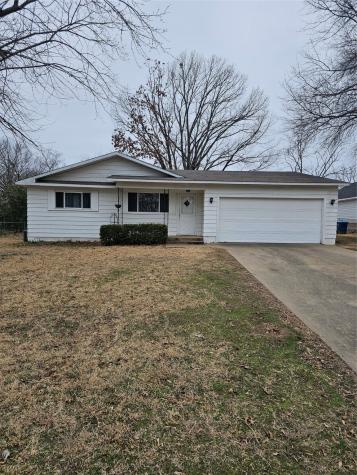 1901 Bluebonnet Avenue Denison TX 75020