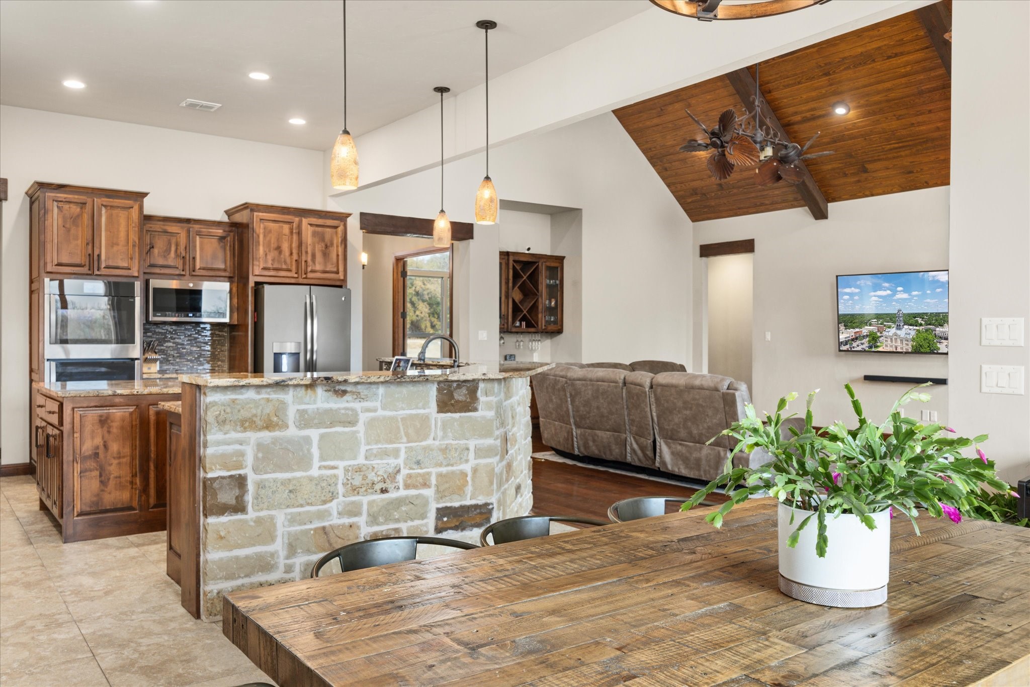 3512 Lakota Court Granbury TX 76048
