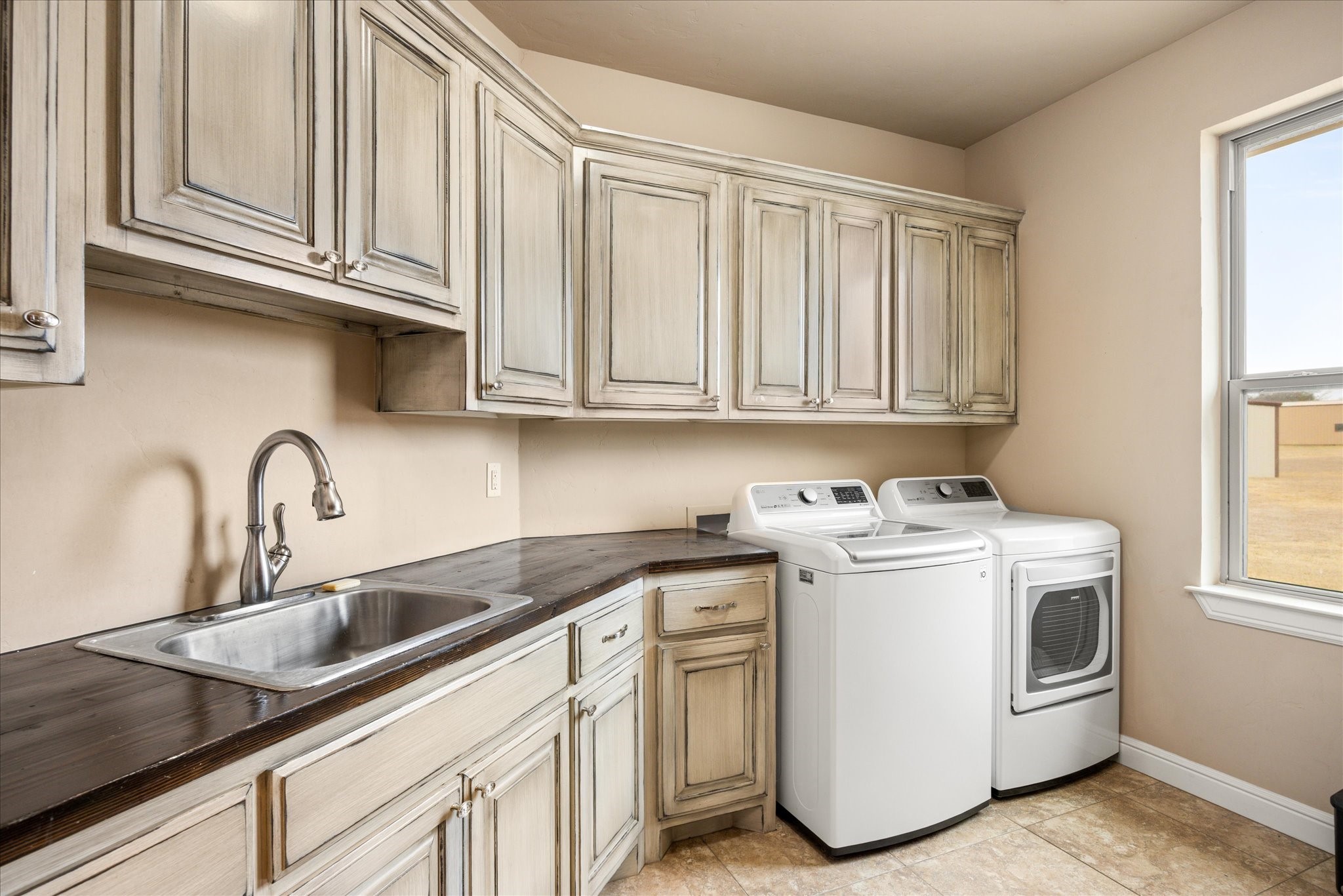 3512 Lakota Court Granbury TX 76048