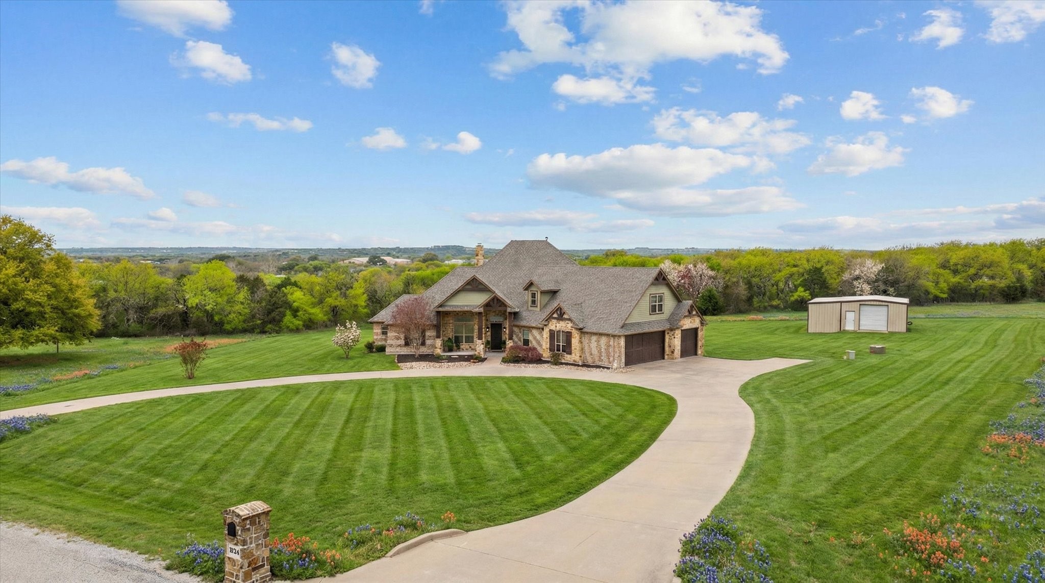 3512 Lakota Court Granbury TX 76048