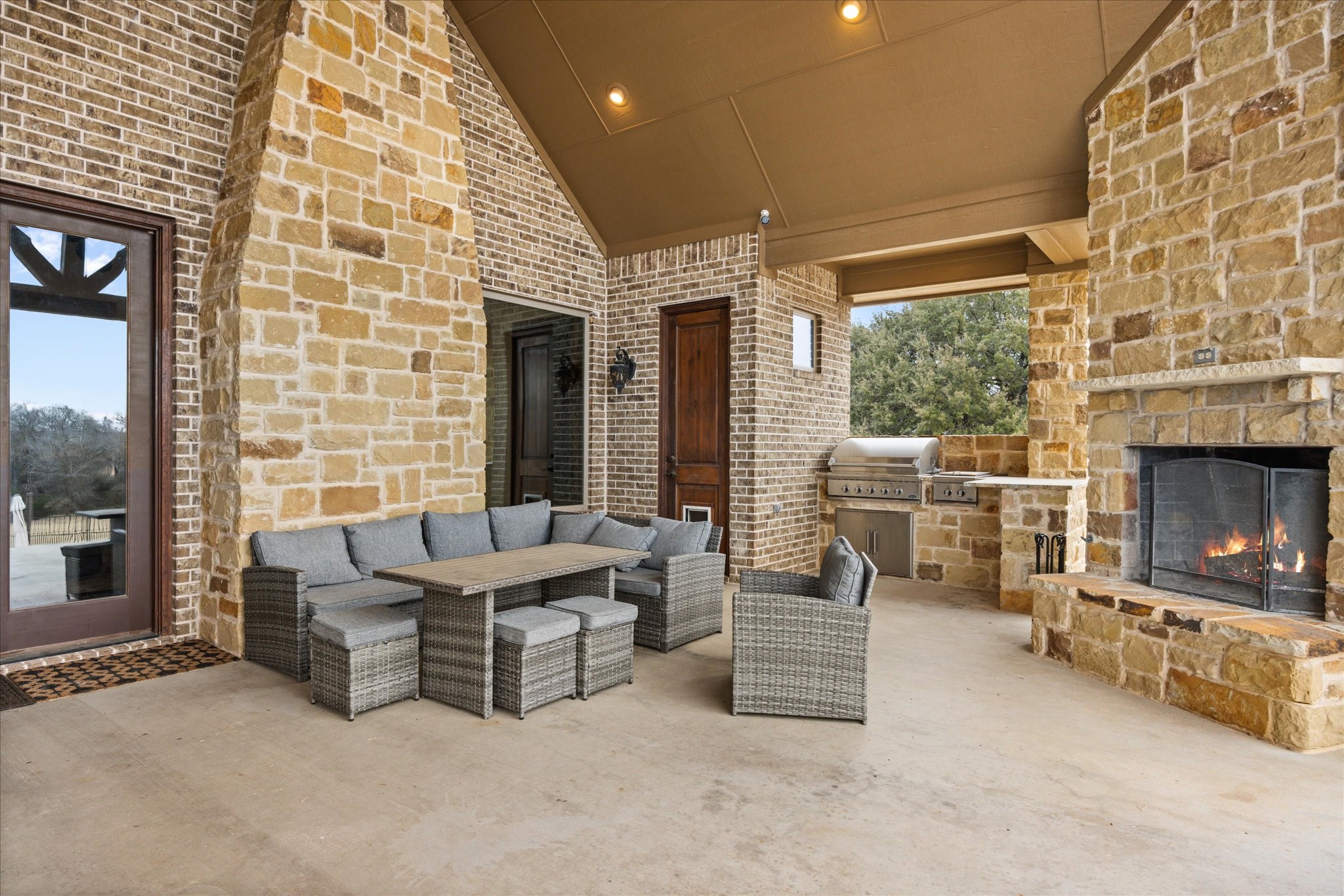 3512 Lakota Court Granbury TX 76048