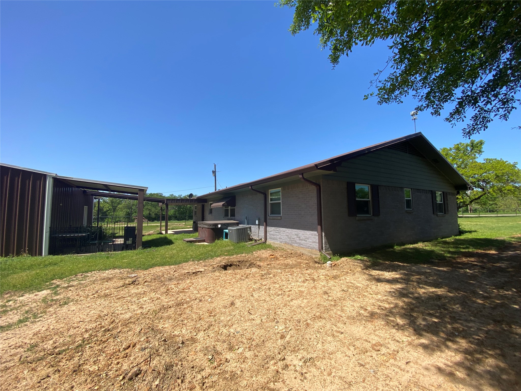 1410 E Royall Boulevard Malakoff TX 75148