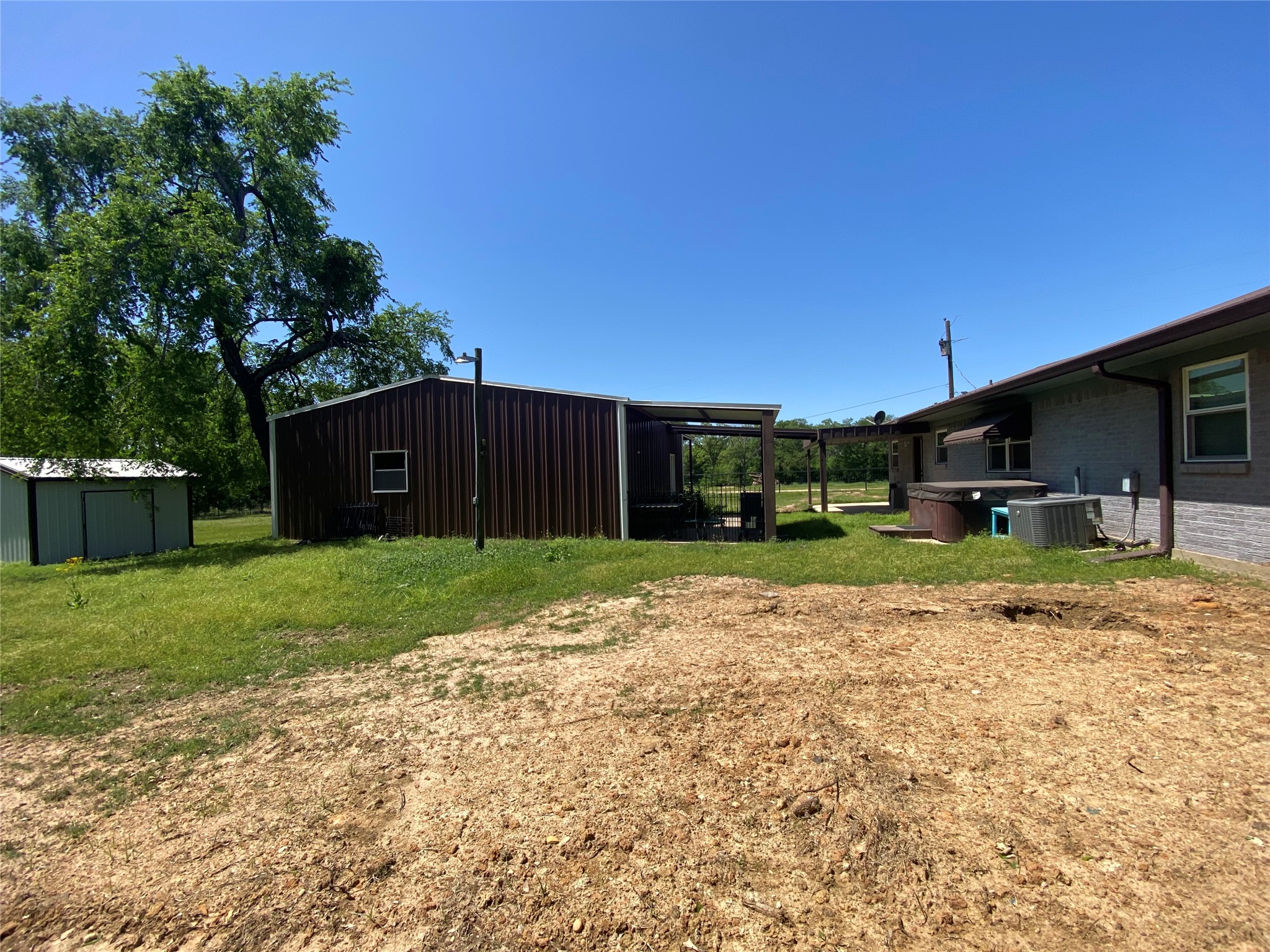 1410 E Royall Boulevard Malakoff TX 75148