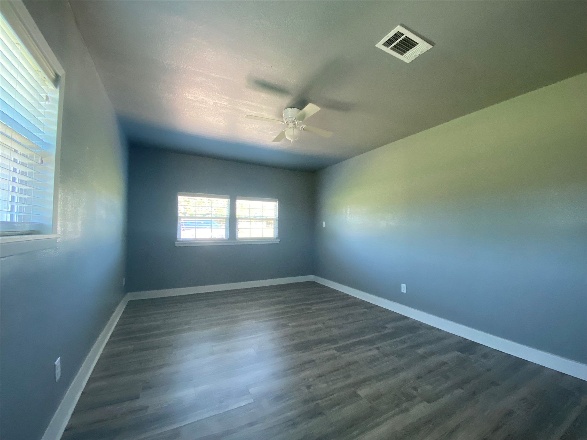 1410 E Royall Boulevard Malakoff TX 75148