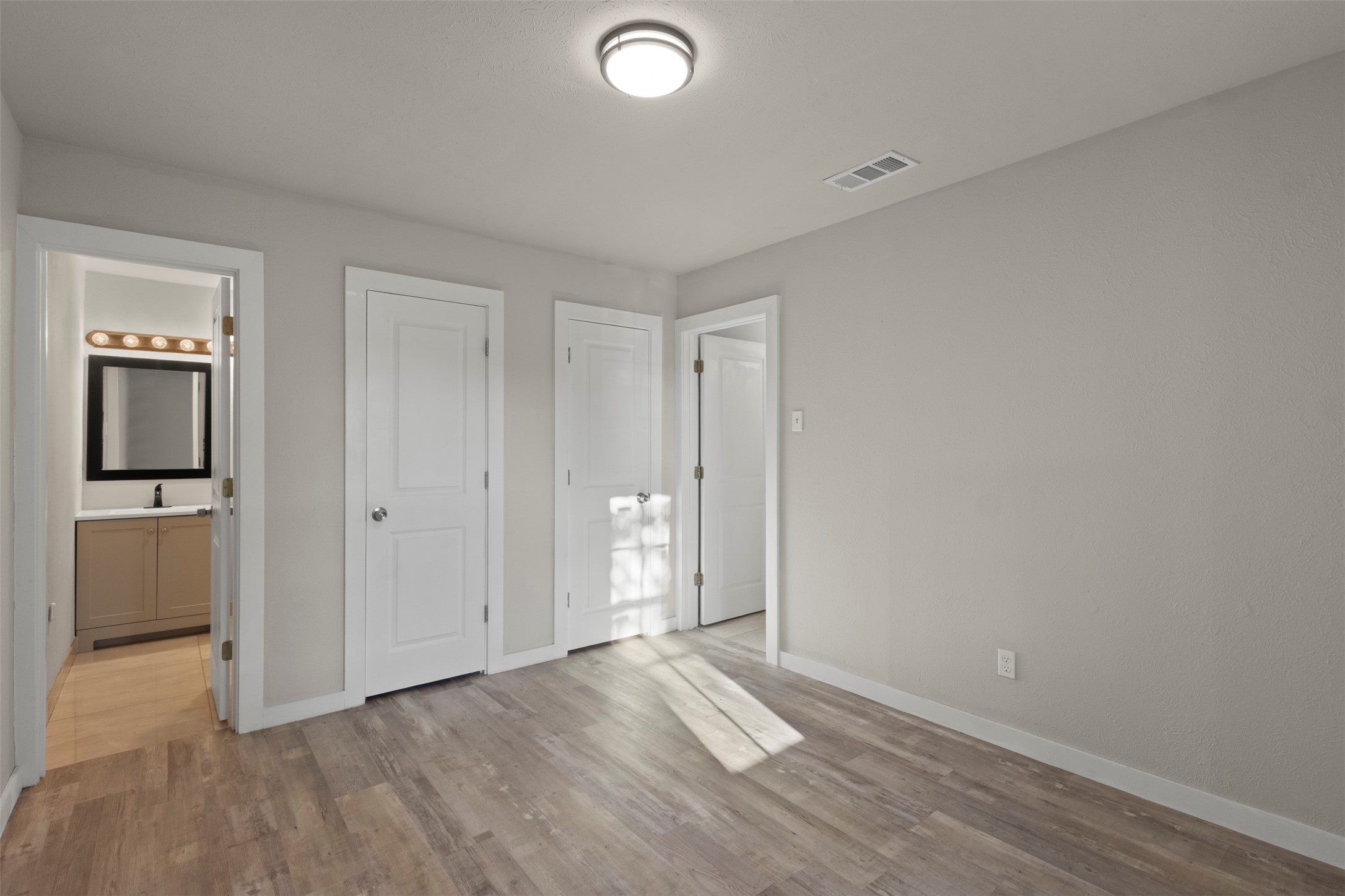 9776 Faircloud Drive Dallas TX 75217