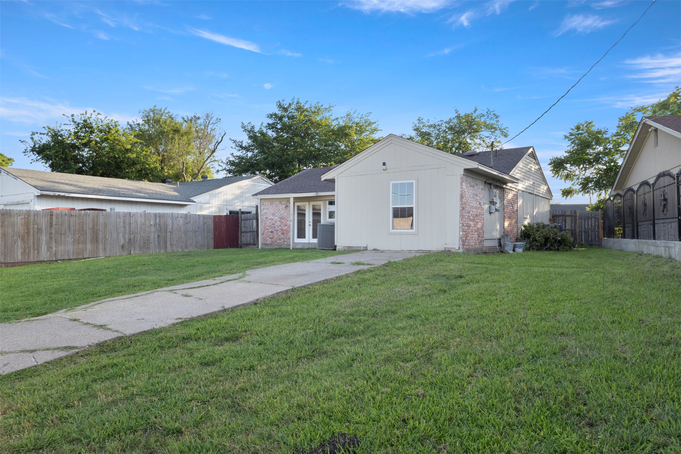 9776 Faircloud Drive Dallas TX 75217