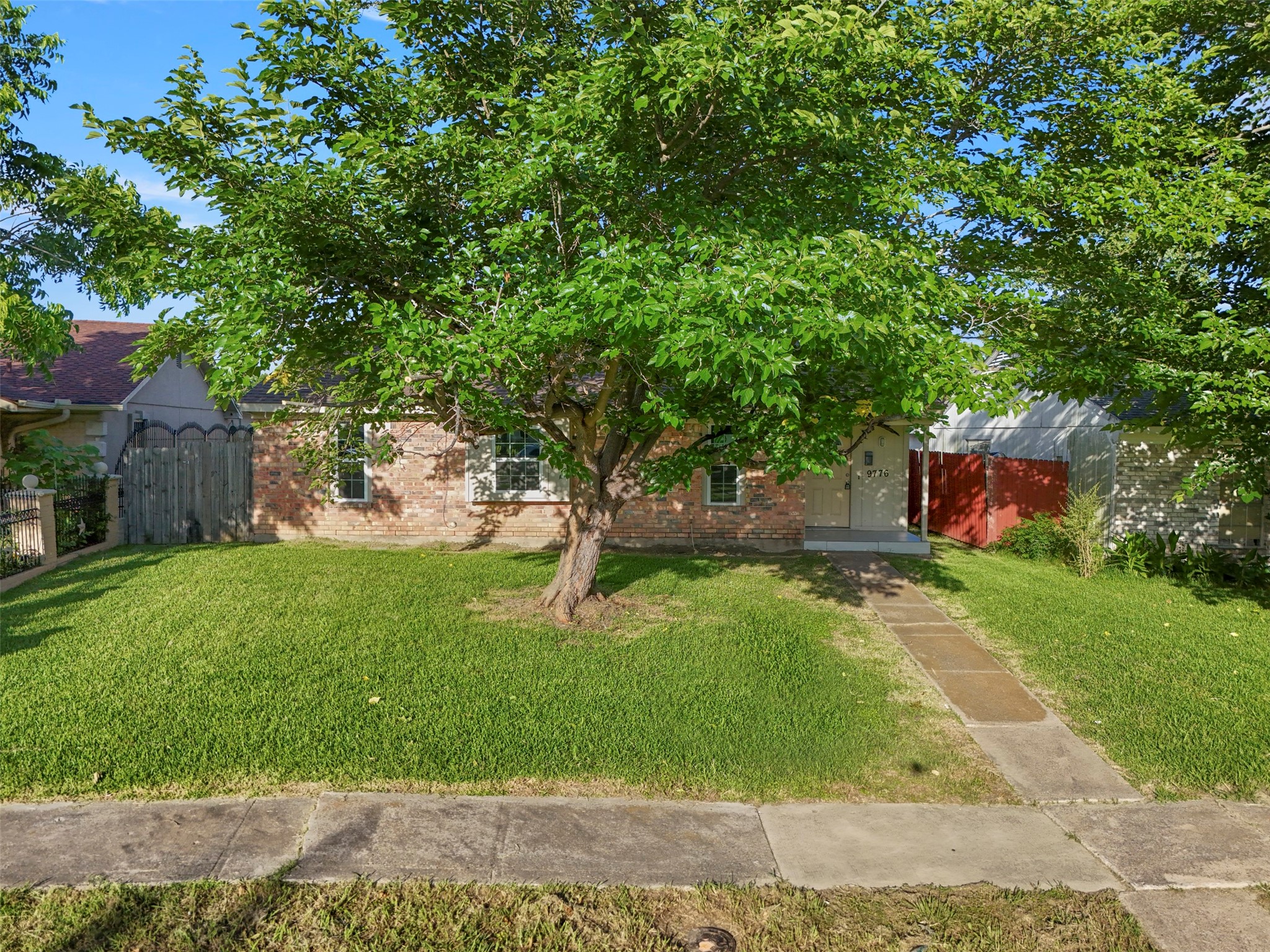 9776 Faircloud Drive Dallas TX 75217