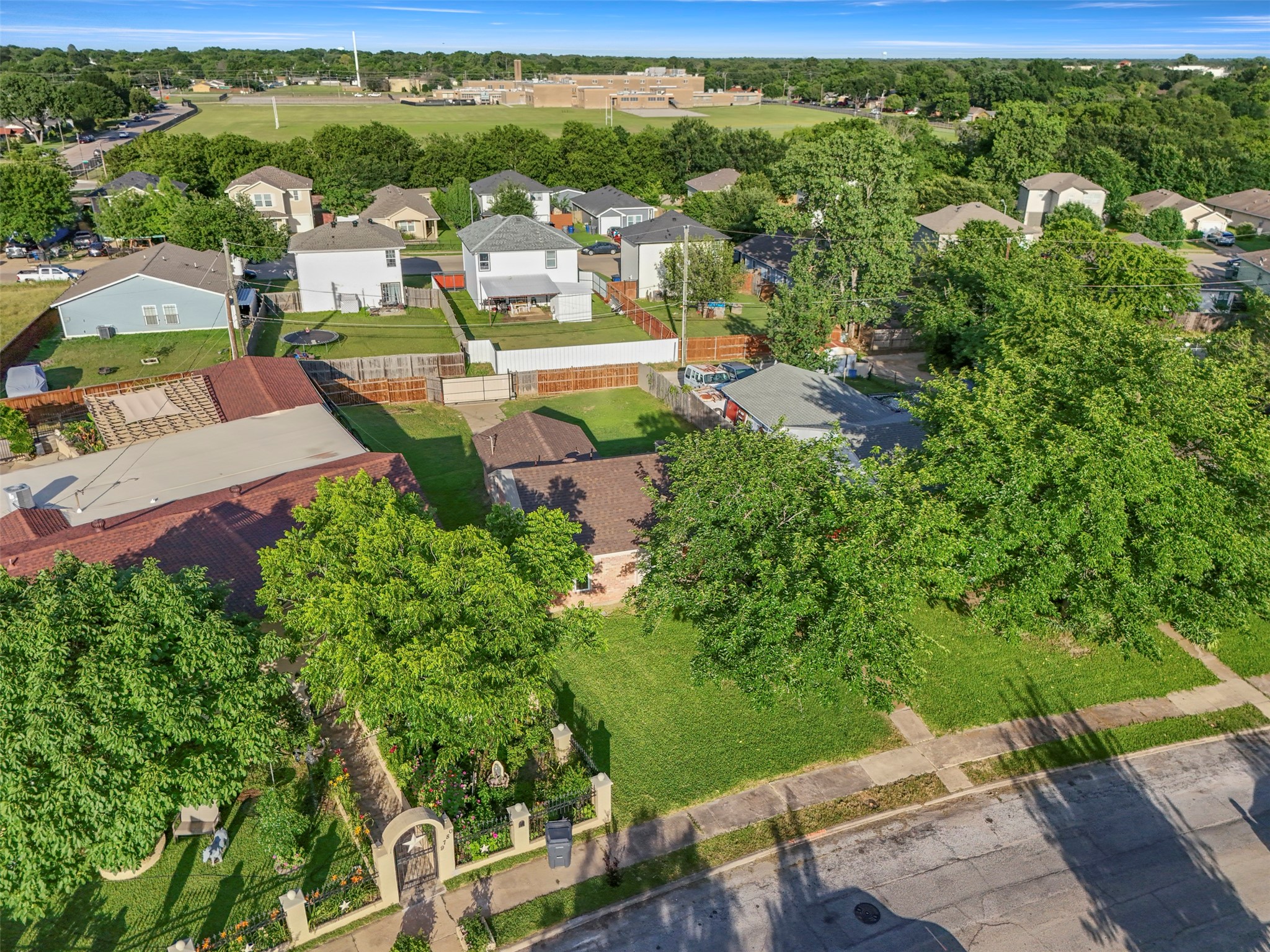 9776 Faircloud Drive Dallas TX 75217