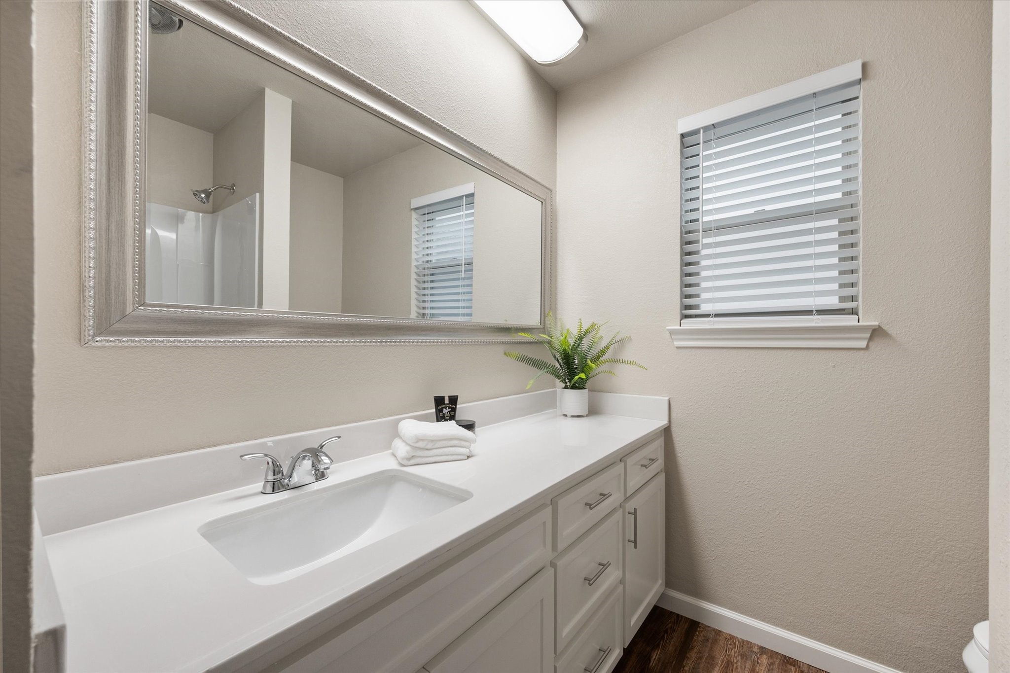 2512 Colleen Drive Arlington TX 76016