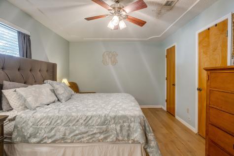 517 Post Oak Lane Burleson TX 76028