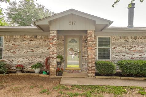 517 Post Oak Lane Burleson TX 76028
