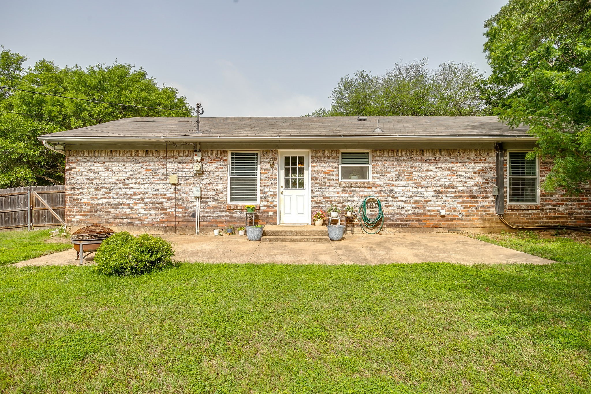 517 Post Oak Lane Burleson TX 76028