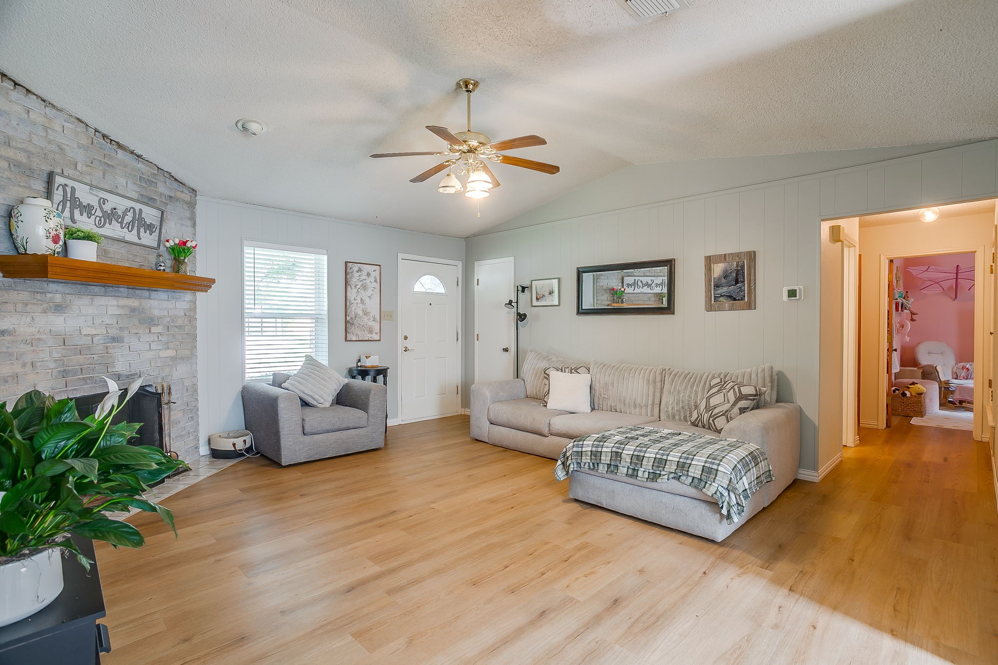 517 Post Oak Lane Burleson TX 76028