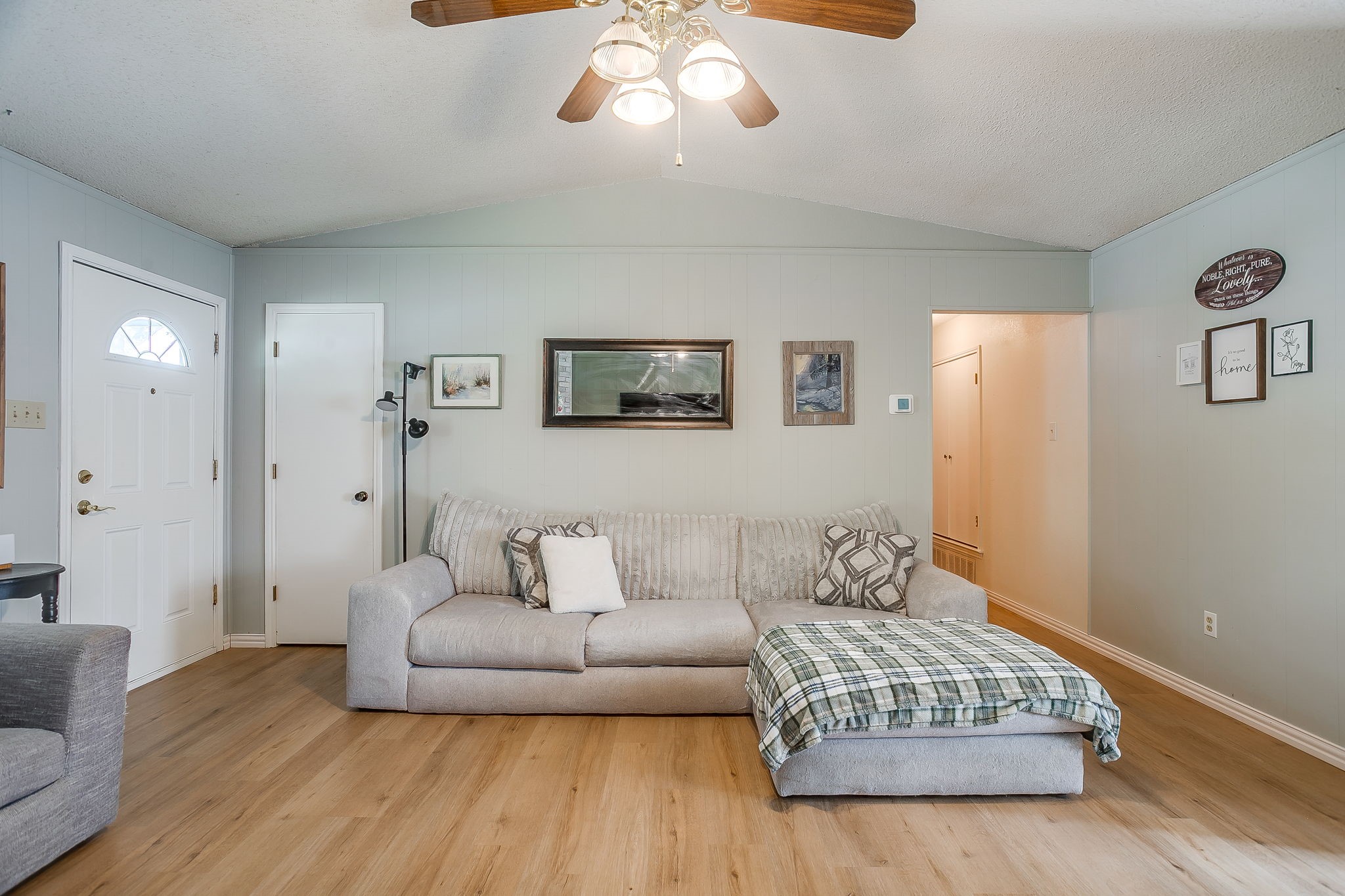 517 Post Oak Lane Burleson TX 76028