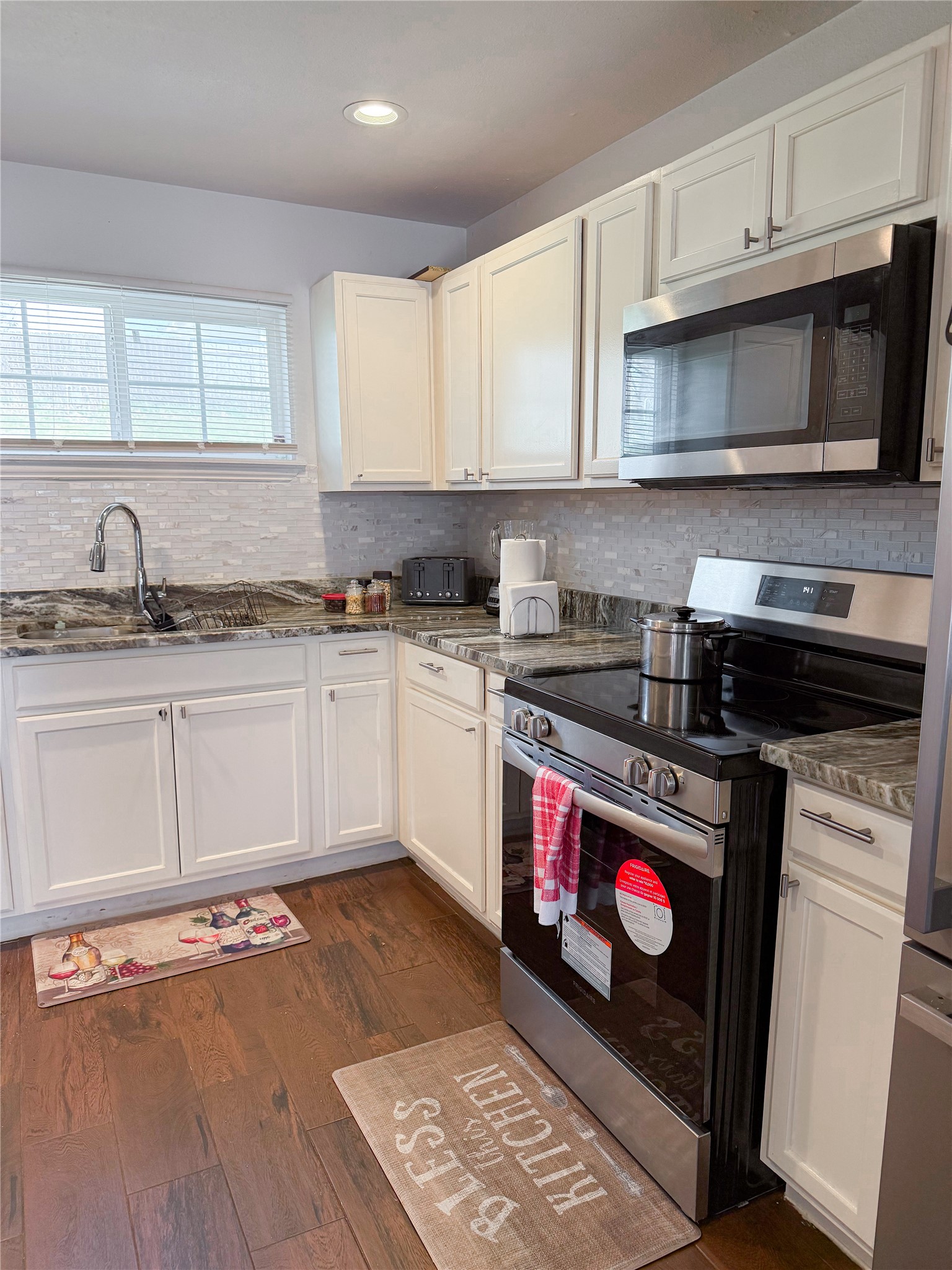 2527 Talco Drive Dallas TX 75241