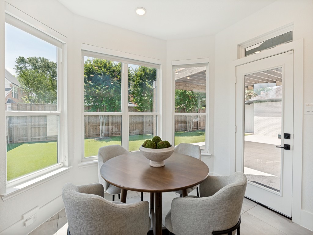 2805 Greenbrook Court Grapevine TX 76051