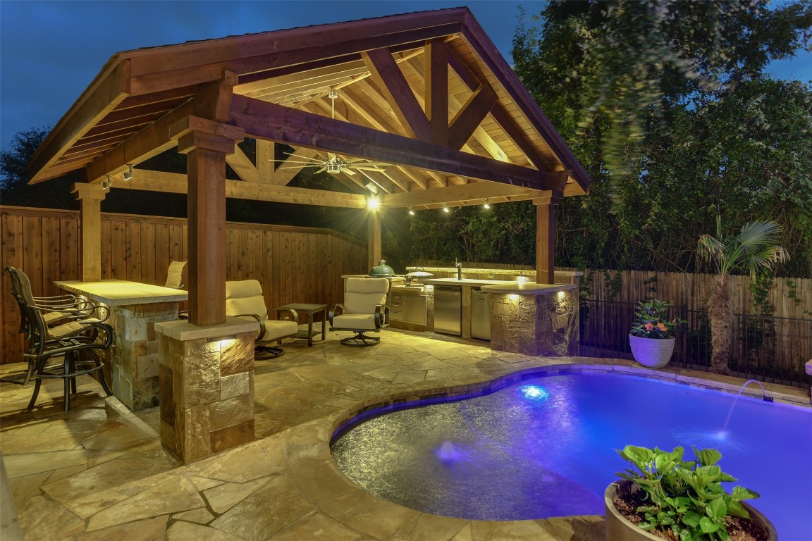 8102 Summerleaf Drive Arlington TX 76001