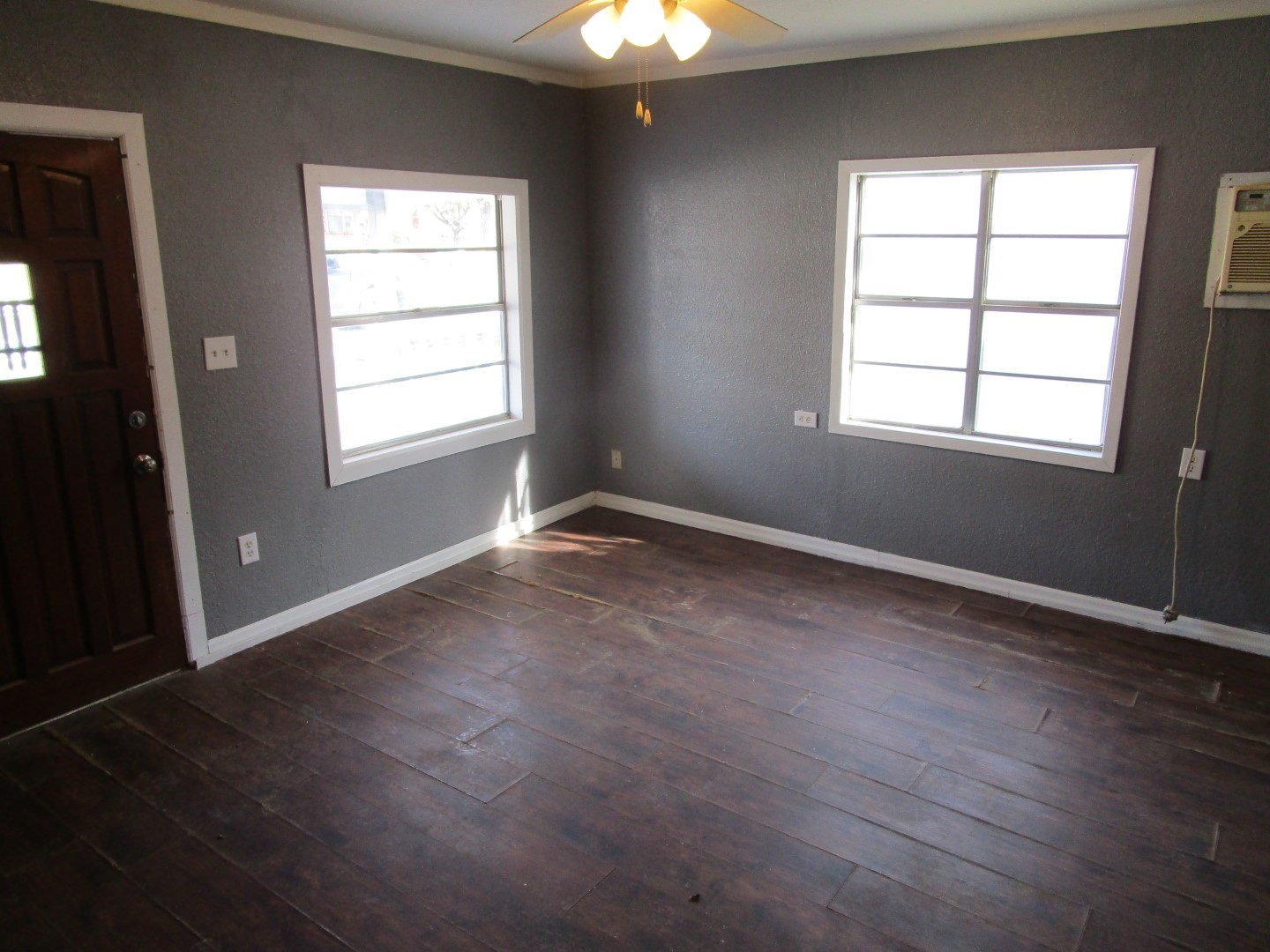 905 Wallis Avenue Santa Anna TX 76878