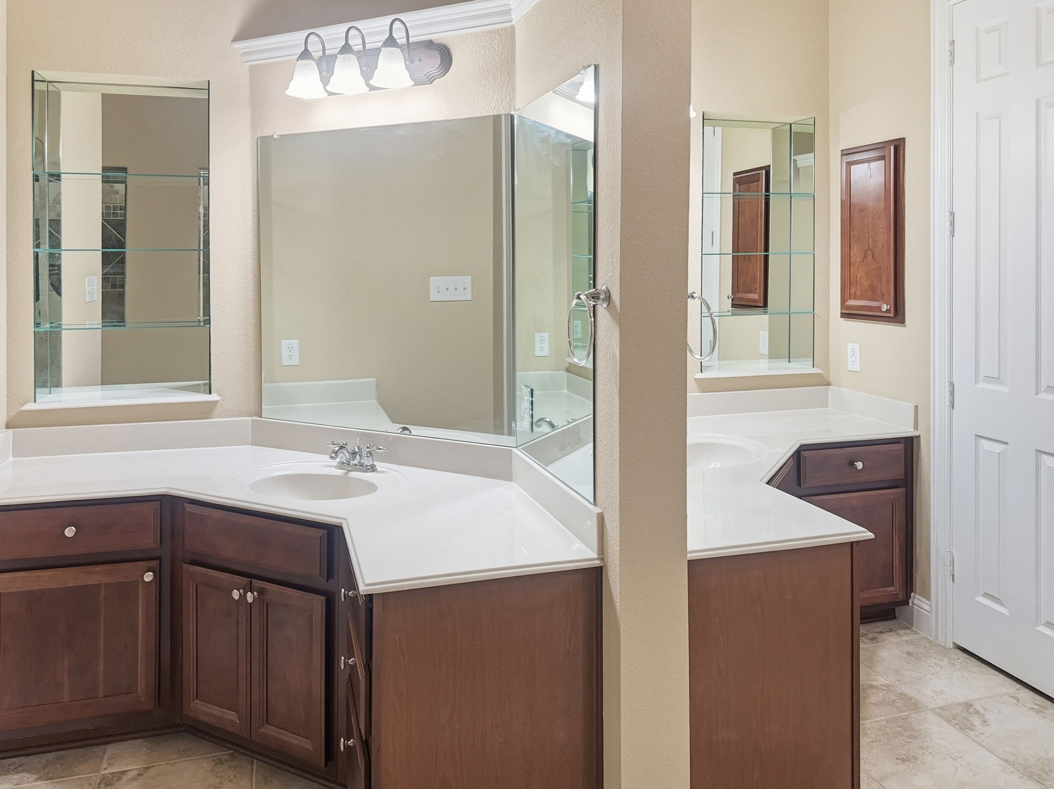 2919 Bandera Grand Prairie TX 75054
