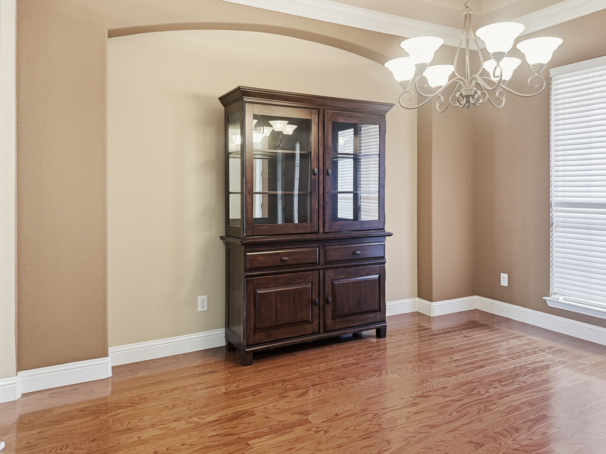 2919 Bandera Grand Prairie TX 75054