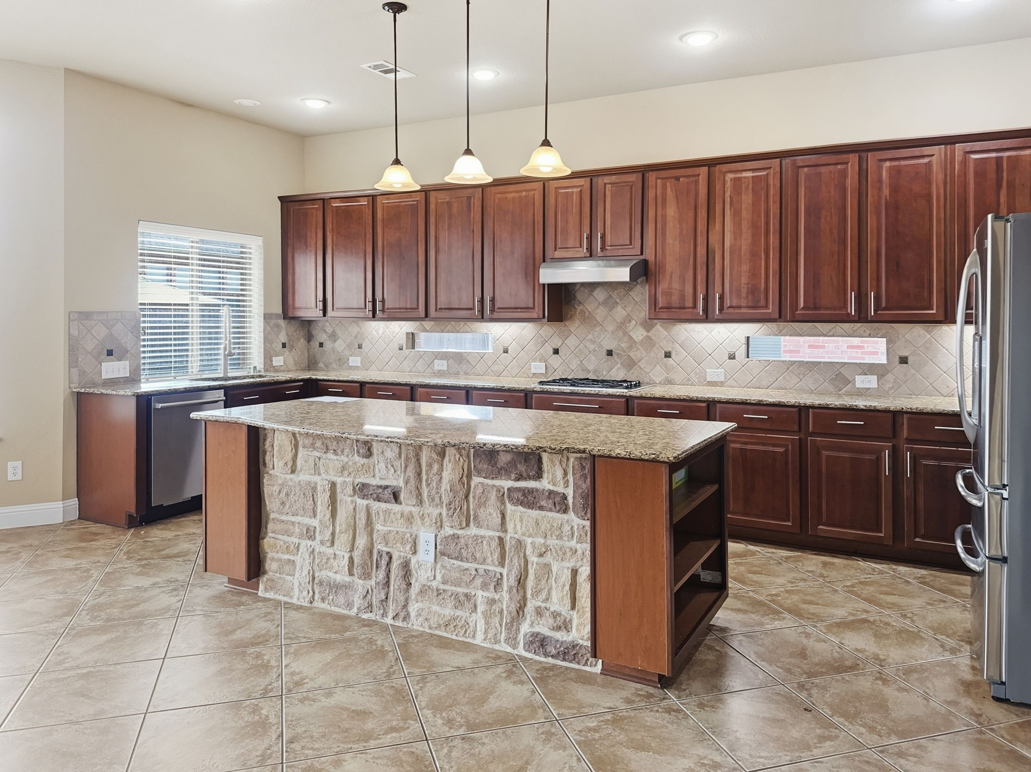 2919 Bandera Grand Prairie TX 75054