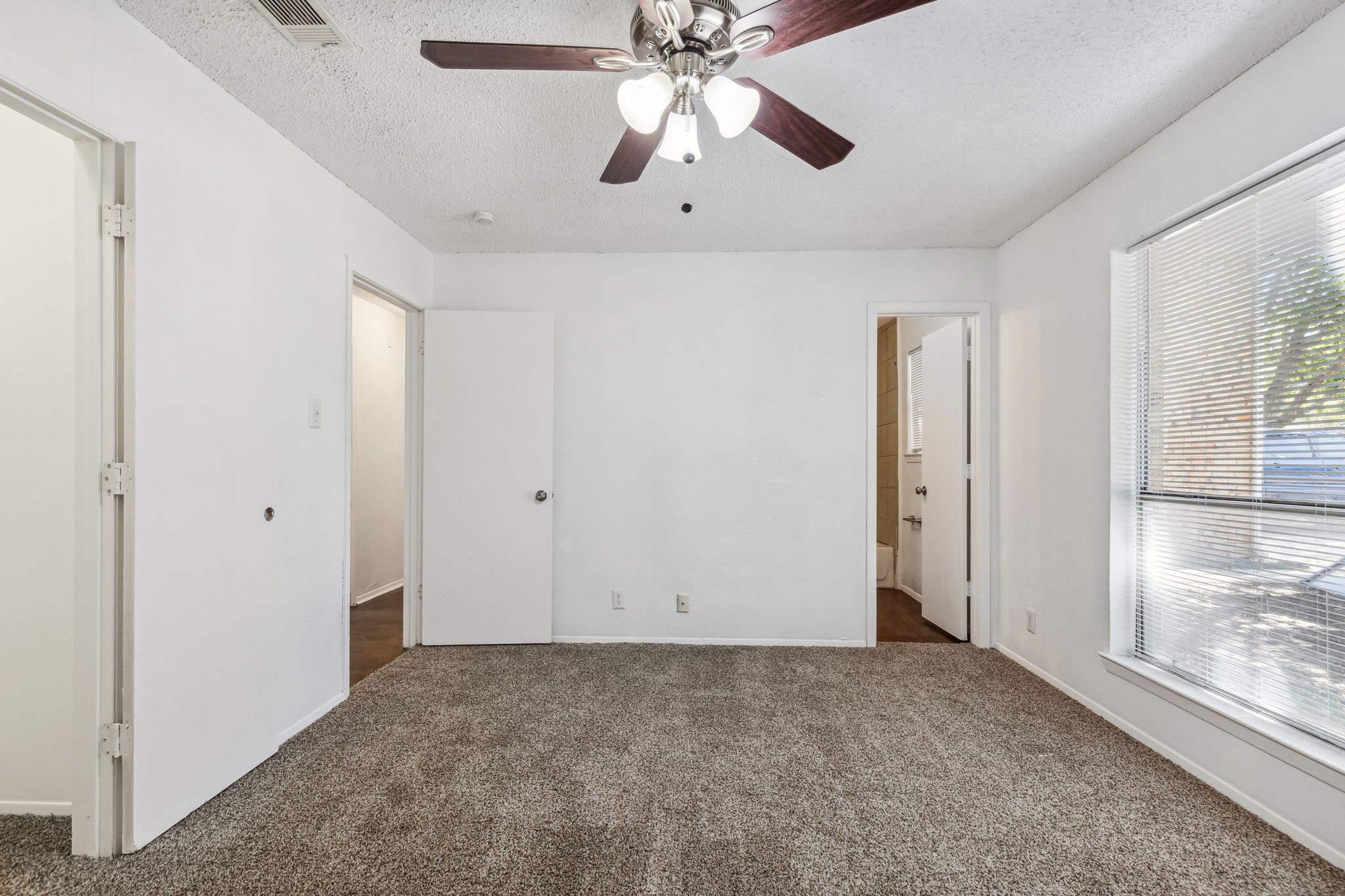 2712 N Bell Avenue Denton TX 76209