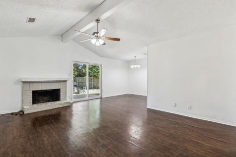 2712 N Bell Avenue Denton TX 76209