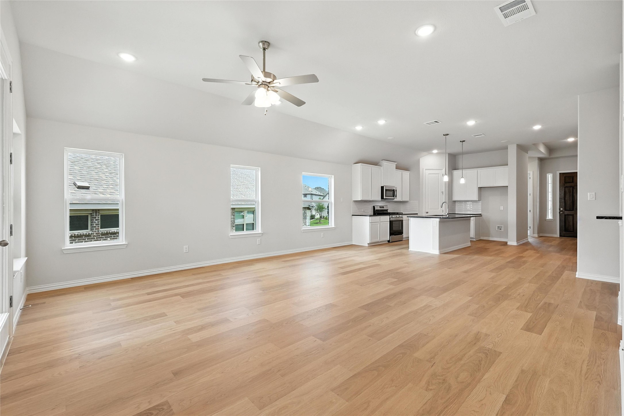 530 Red Barn Drive Van Alstyne TX 75495