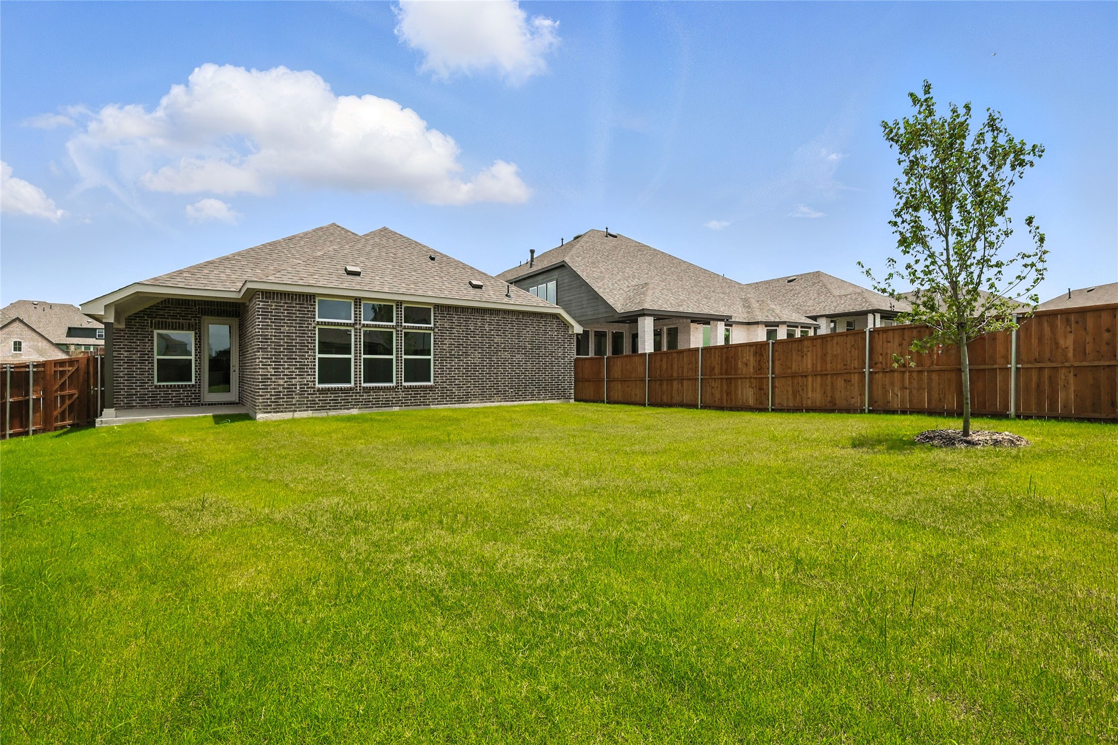 530 Red Barn Drive Van Alstyne TX 75495