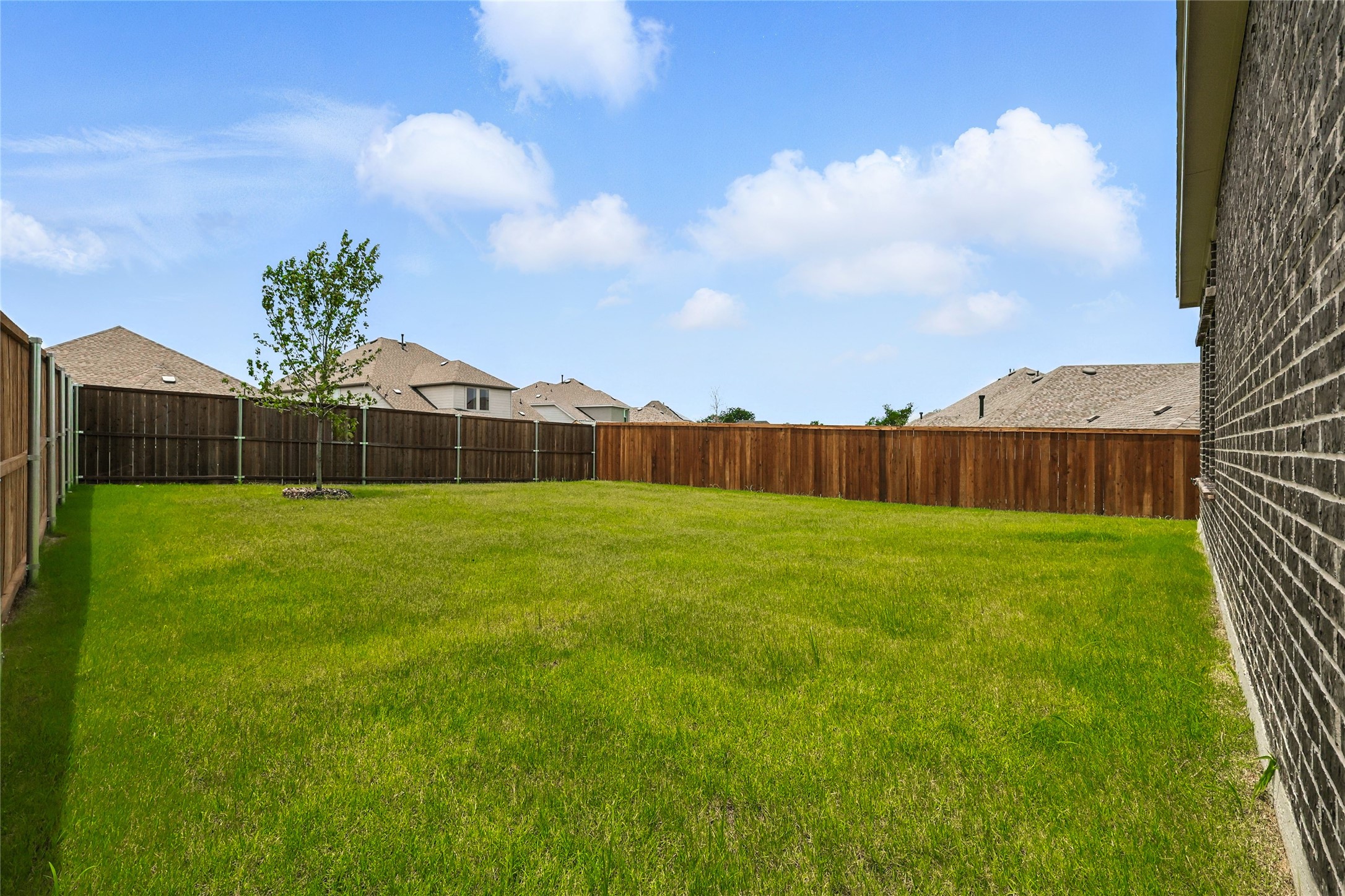 530 Red Barn Drive Van Alstyne TX 75495