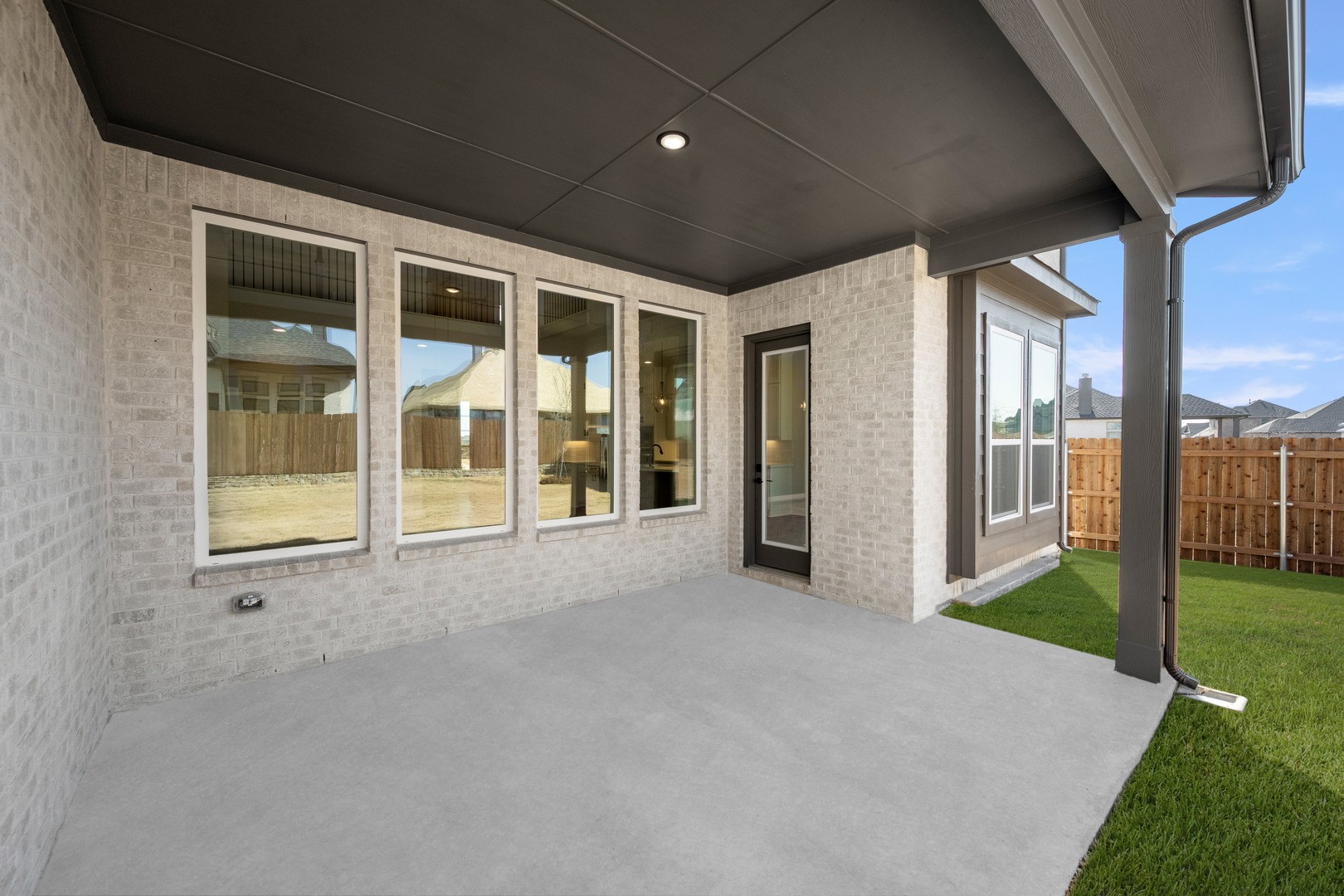 2118 Tilden Lane Mansfield TX 76084