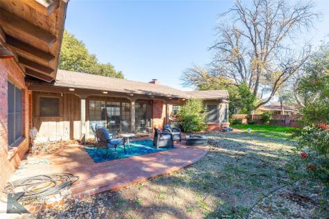 1806 Country Club Drive Sweetwater TX 79556