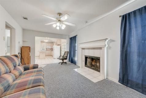232 W Willow Creek Drive Glenn Heights TX 75154