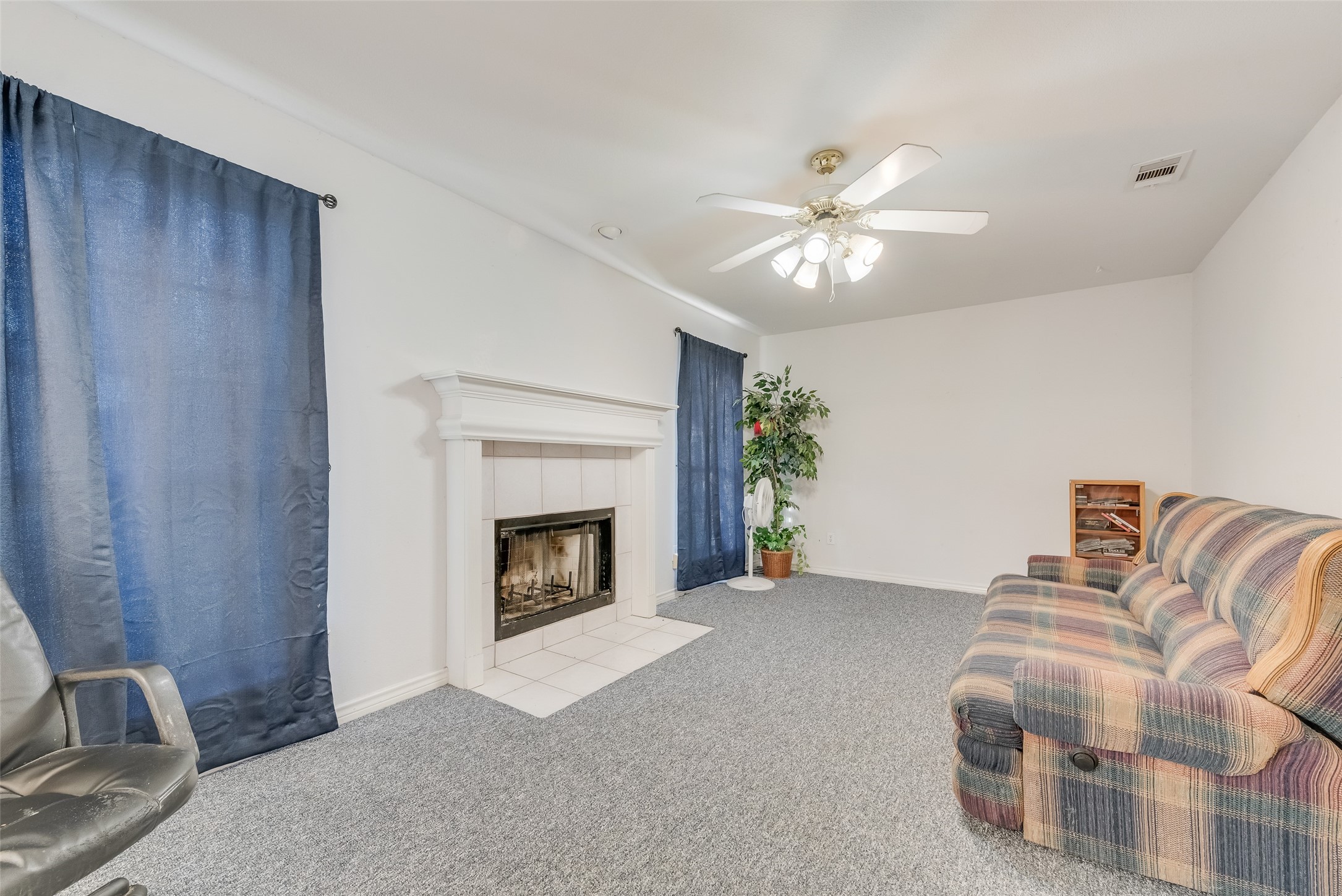 232 W Willow Creek Drive Glenn Heights TX 75154