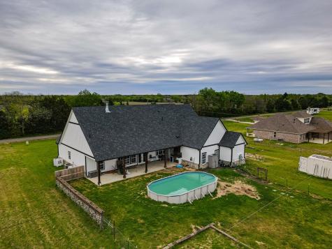 4886 County Road 1037 Celeste TX 75423
