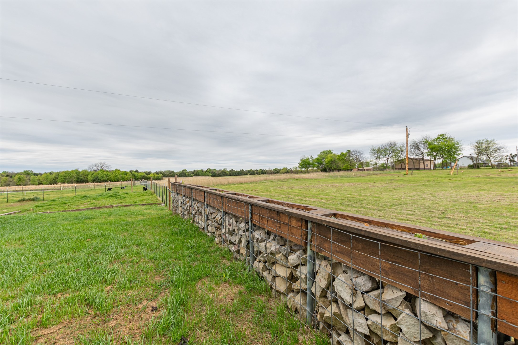 4886 County Road 1037 Celeste TX 75423