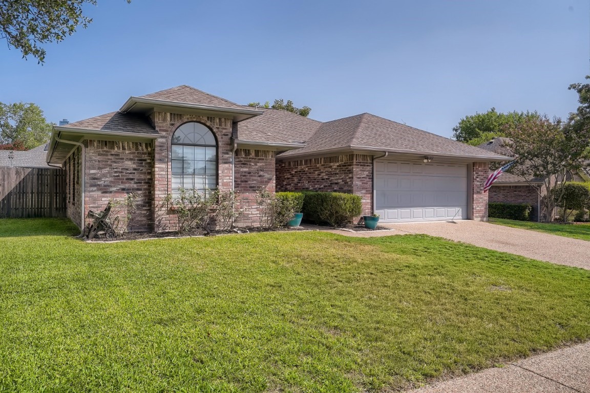 112 Boardwalk Street Midlothian TX 76065