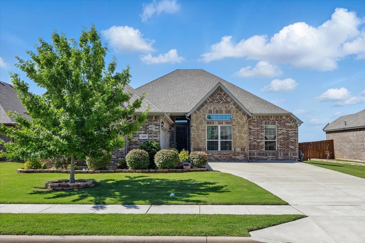 5009 Chisholm View Drive Fort Worth TX 76123