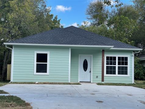 917 N Montgomery Street Sherman TX 75090