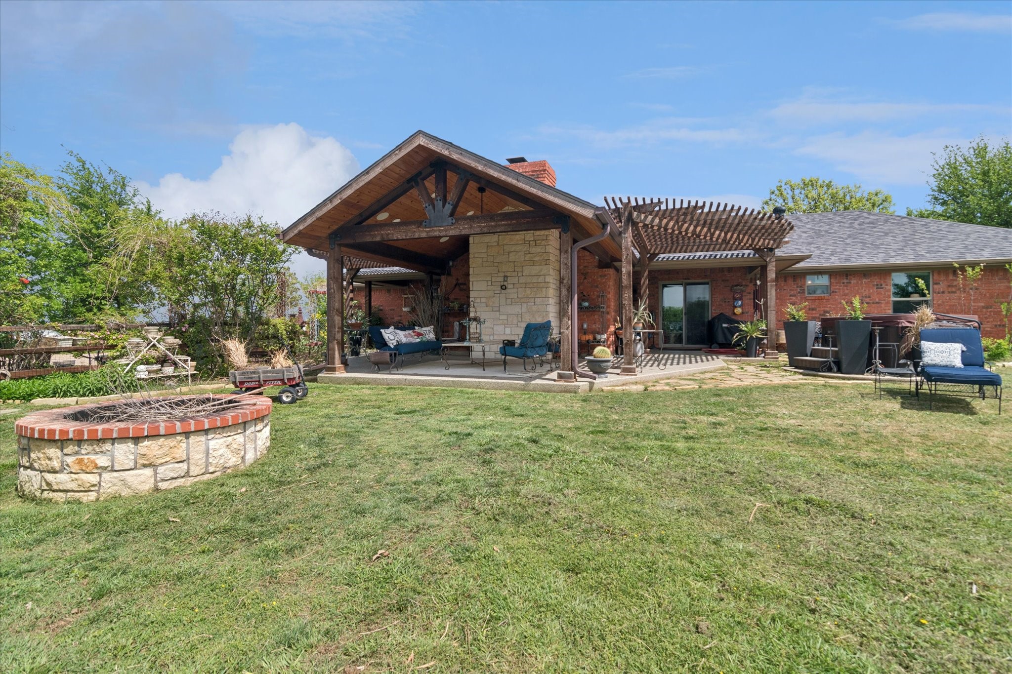 8463 Crestview Road Sanger TX 76266