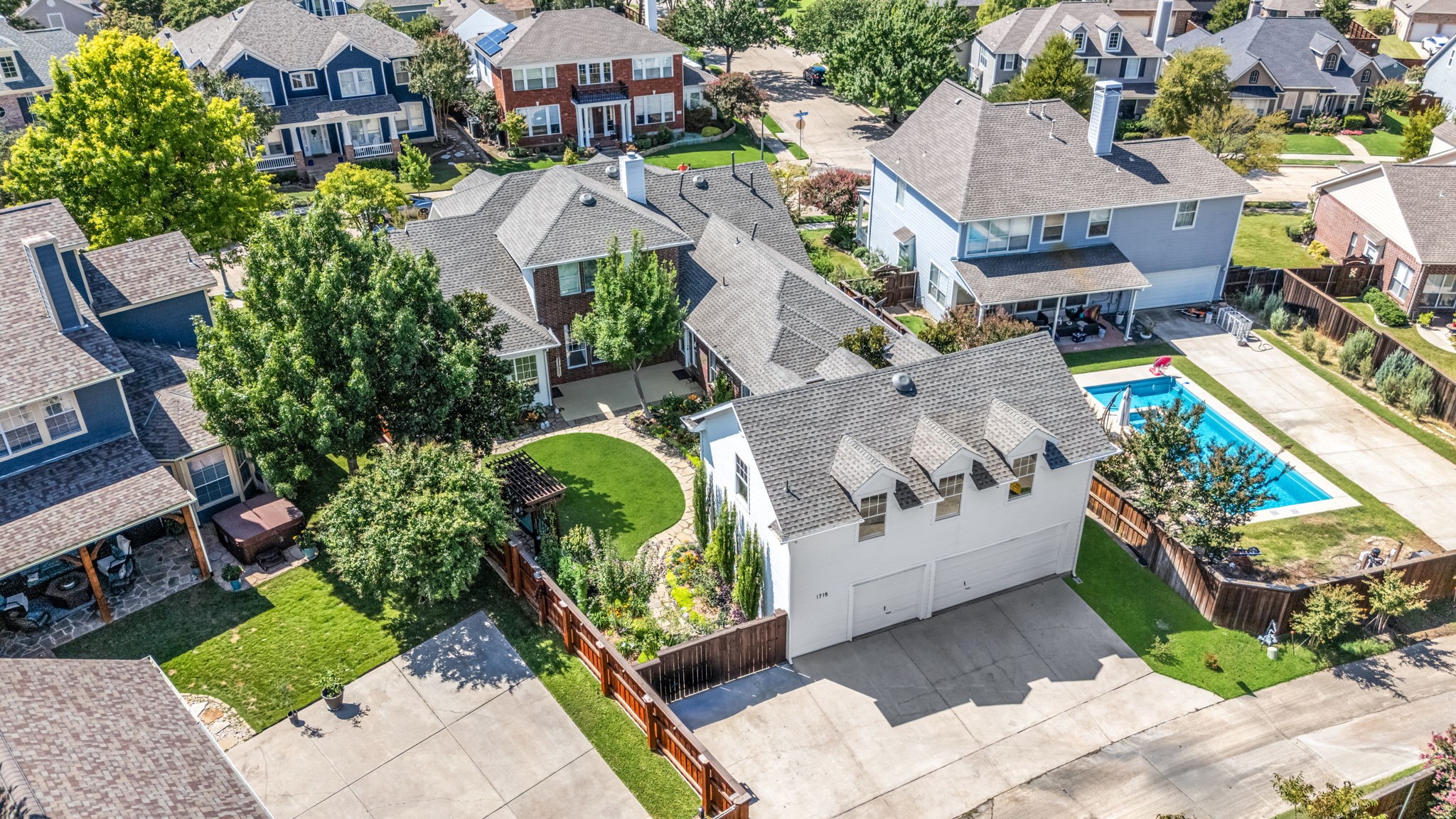 1715 Bluffview Lane Carrollton TX 75007