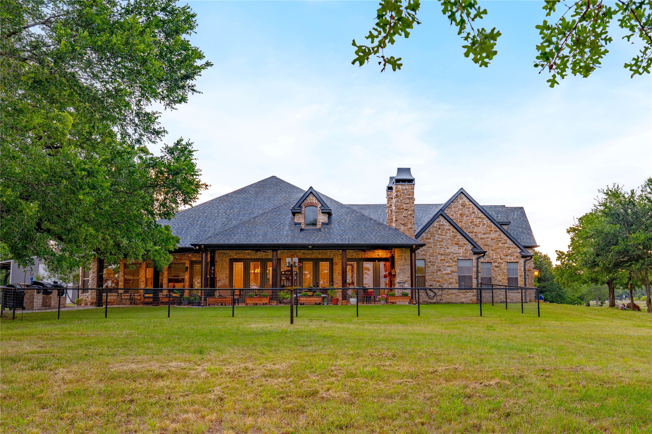 99 Lake Drive Tioga TX 76271